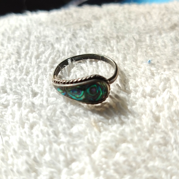 Navajo Jewelry - Vintage Navajo Abalone Shell and Silver ring size 7 1/2, is adjustable